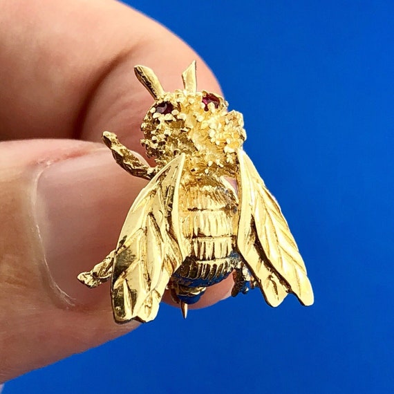 14K Yellow Gold Ruby Eyes Bee Pendant Flying Bug Vint… - Gem