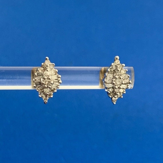 Designer 10K Yellow Gold Diamond Cluster Stud Ear… - image 4