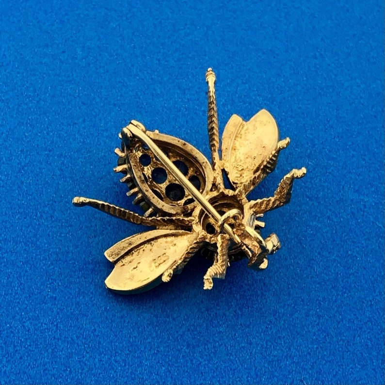 Gorgeous 14k Yellow Gold Round Cut Sapphire Winged Insect Bug Bee ...