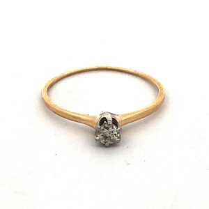 Designer 14K Yellow Gold Round Diamond Solitaire Engagement Wedding Ring