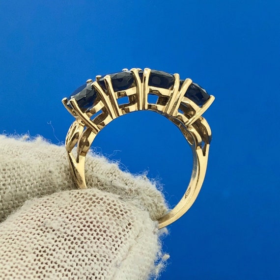 10k Yellow Gold 4 Carat Sapphire Ring - image 5