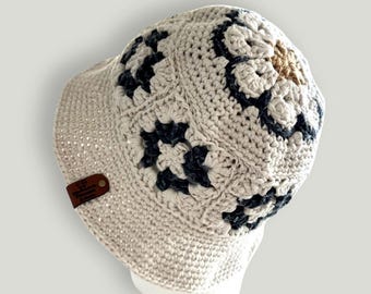 Haakpatroon voor een bucket hat, bucket hat patroon in de stijl van een Grandma Square, zomerhoed haakpatroon, Grandma Square patroon met Afrikaanse bloemen