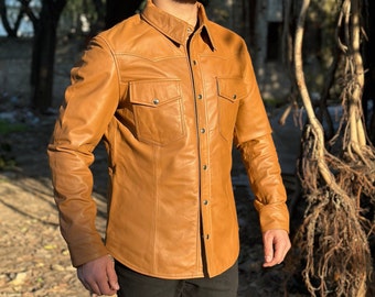 Camisa de motociclista de piel de cordero marrón para hombre: Camisa de motociclista hecha a mano