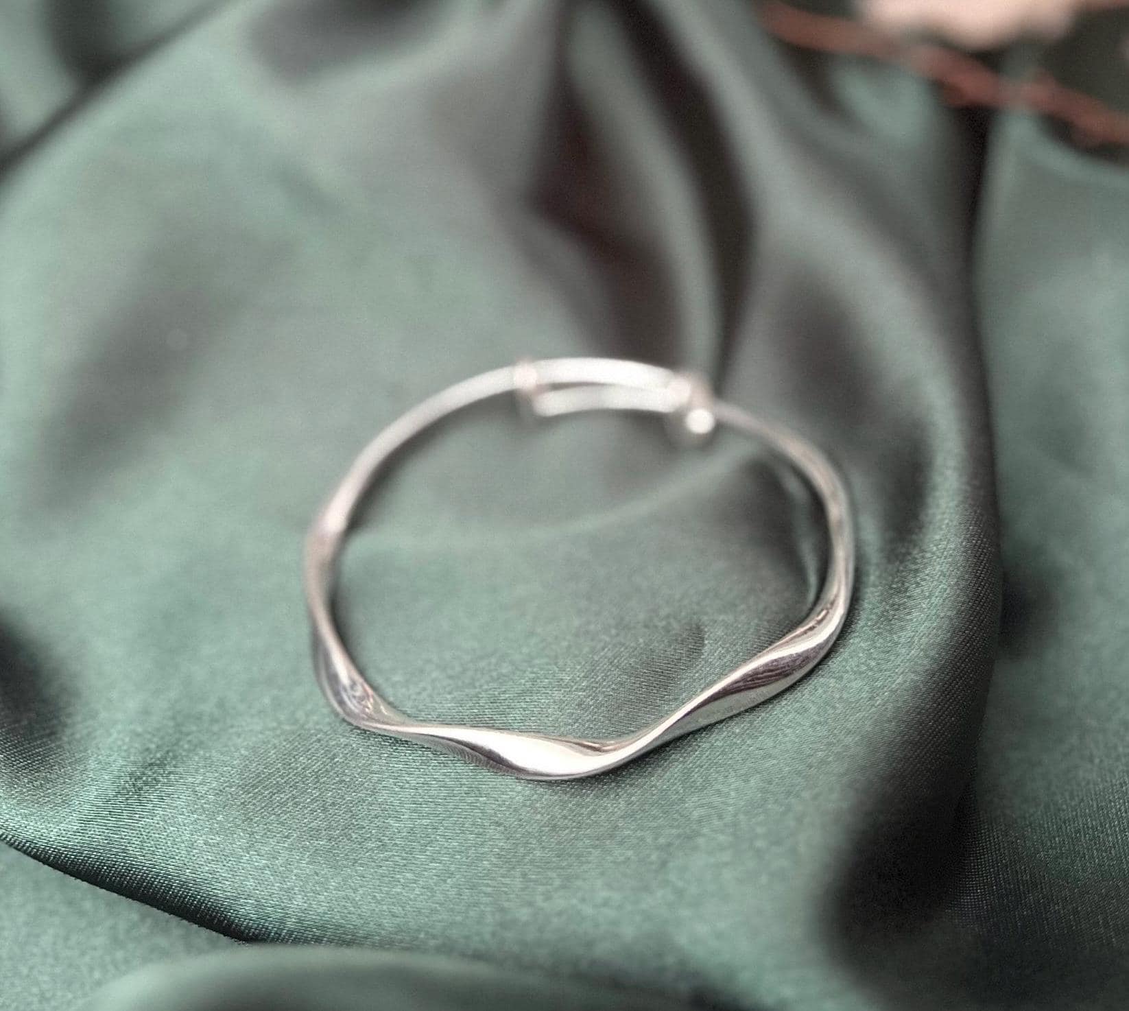 Fine silver twisted womens mobius bracelet bangle jewellery fully adjustable & gift bag | Personalised Name with Box - Bridesmaid Wedding