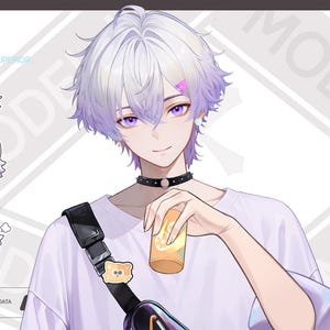 Puede incluir: Ilustración digital de un personaje con cabello blanco y morado, vistiendo una camiseta blanca, un collar negro y jeans rasgados. La imagen incluye pegatinas de personajes de dibujos animados con forma de gato y el texto "TOP-TIRE".