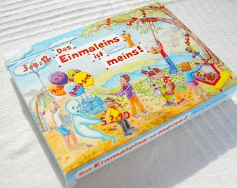 Multiplication table learning card game for memorizing the small 1x1