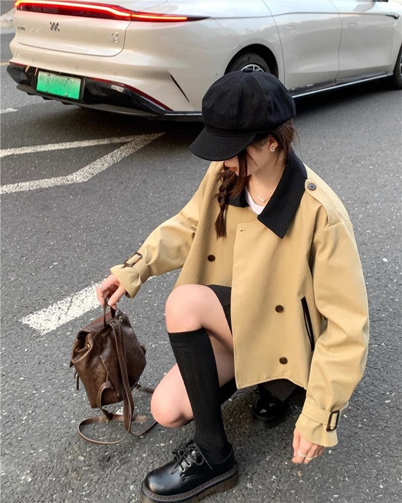 Short style trench coat