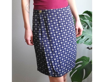LIZ CLAIBORNE Vintage 90s Wrap Skirt Navy Medallion Mini sz 10