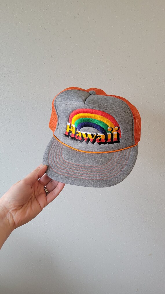 Vintage 80s Hawaii Snapback Rainbow Trucker Hat OS