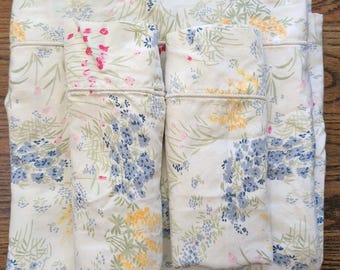 Ensemble 3 pièces vintage L.L. Bean : drap plat king size et 2 taies d'oreiller standard, motif floral sauvage.