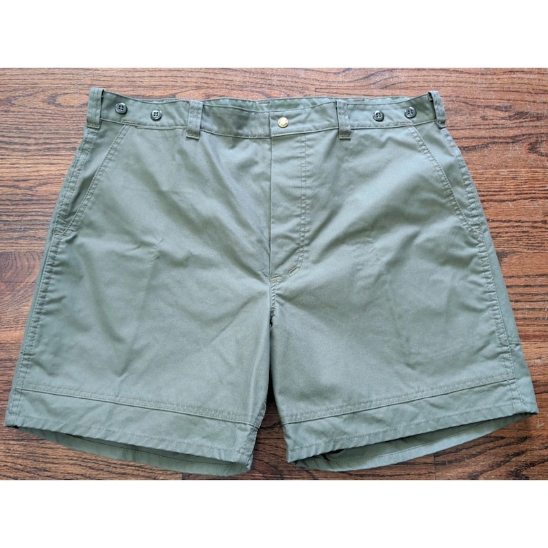 Filson Olive Green Shelter Cloth Shorts Hiking Fishing 7" Inseam Style 576 Sz 42 image 1