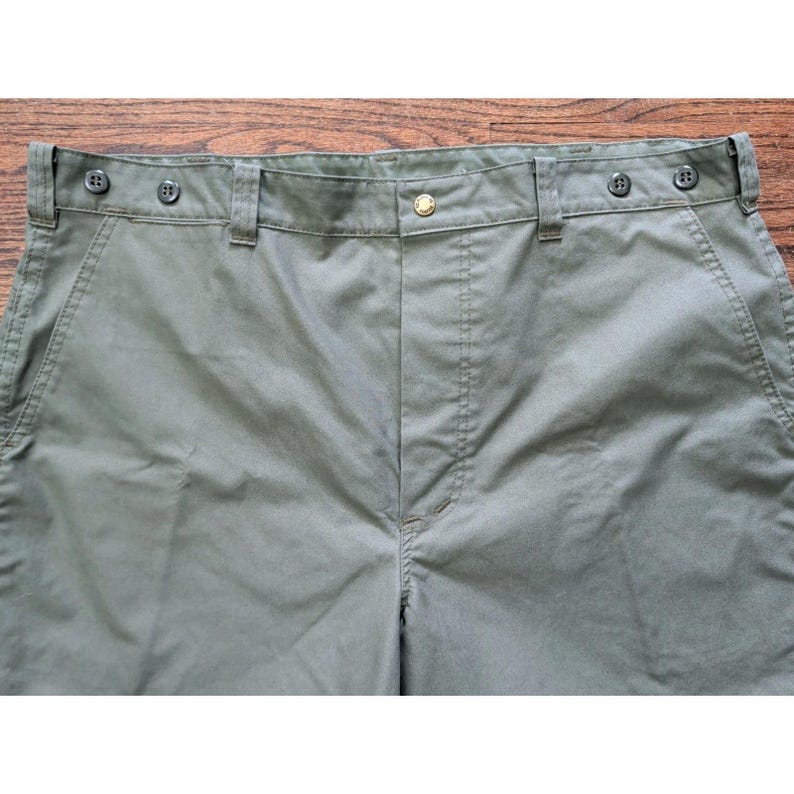 Filson Olive Green Shelter Cloth Shorts Hiking Fishing 7" Inseam Style 576 Sz 42 image 2