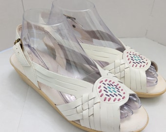 Air Step Huaraches Sandals 8.5W White Leather Aztec Medallion Slingback Comfort