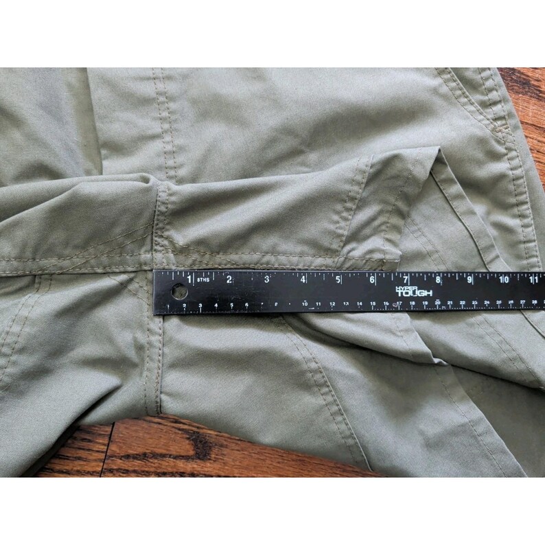 Filson Olive Green Shelter Cloth Shorts Hiking Fishing 7" Inseam Style 576 Sz 42 image 4