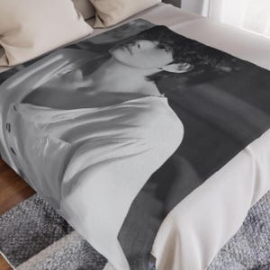 V Taehyung, Kpop BTS Army Cozy Blanket, Velveteen Gift For KPOP Music Fan, Birthday Present Gift for Best Friend, Gift ideas