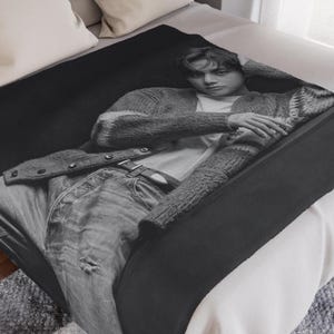 V Taehyung, Kpop BTS Army Cozy Blanket, Velveteen Gift For KPOP Music Fan, Birthday Present Gift for Best Friend, Gift ideas