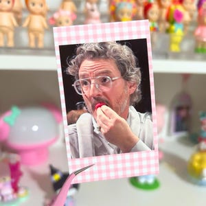 Pedro Pascal Pastel Polco Polaroid Linda foto *LEER DESCRIPCIÓN*