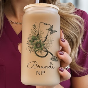 Personalized Nurse Practitioner Cup Floral Stethoscope NP Gift Glass Tumbler NP Grad Gift NP Gifts Np Cup With Name Np Glass Tumbler Np Iced