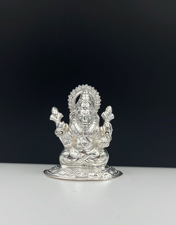 Silver Ganesh Idol: Lightweight Vinayaka Statue