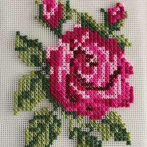 Kreuzstich Stickmuster mit rosa Rose, Kreuzstichmuster, Stickmuster für Anfänger (PDF Download)
