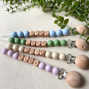 Personalized Pacifier Clip, Customized Baby Gift, Pacifier Clip with Baby Name, Binky Clip
