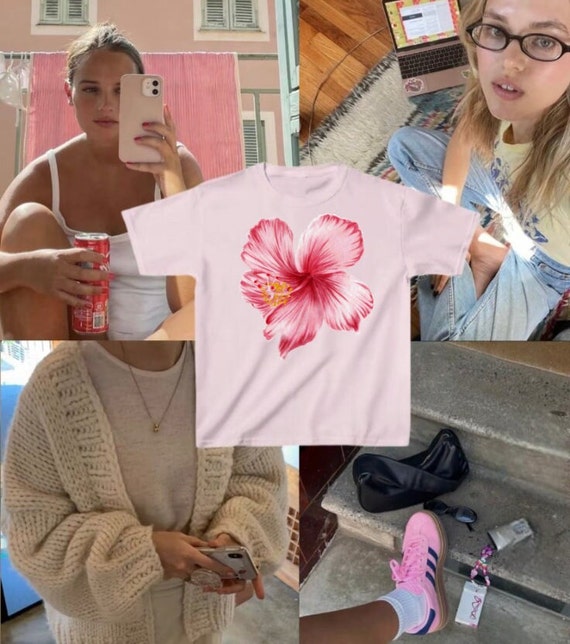 売れ筋商品|||コットンオン カットソー トップス レディース Women's 90S Baby Tee Hot hibiscus Pink Hibiscus Flower 90s Baby Tee | Aesthetic Tomato Girl