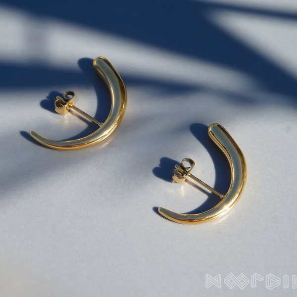 "Line" Earrings in Gold - Modern Optical Illusion - Trendy Accessory - Women's Gift Idea