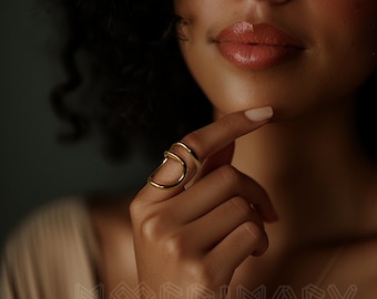 Bague "Coup de foudre" élégante minimaliste chic plaqué or 18k résistante à l'eau • cadeau petite amie • cadeau anniversaire • anneau doré