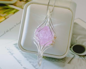 Collar de cristal natural pastel, collar de morganita rosa crudo, colgante de alambre de cristal de amatista, collar delicado ruborizado, linda joyería de hadas.
