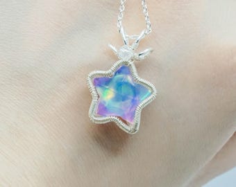 Collar de cristal arcoíris, colgante de ópalo de fuego envuelto en alambre, collar de piedras preciosas arcoíris, joyería de fantasía de hadas, regalo de aniversario de cumpleaños hecho a mano
