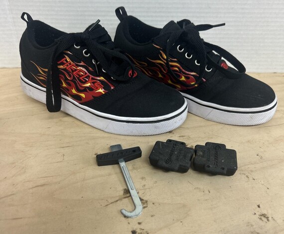 Heelys Pro 20 Boys' Shoes - Black/Red Flames, Low Profile Wheels, ABEC 5 Bearings, Lace-Up Canvas - View #4