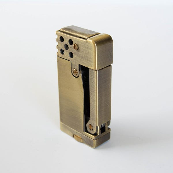 Retro Vintage Vibes-aansteker met enkele klik - Maakt gebruik van vloeibare aanstekervloeistof en algemene onderdelen - zuinig met brandstof