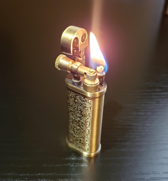 Vintage Style Side Strike Lighter