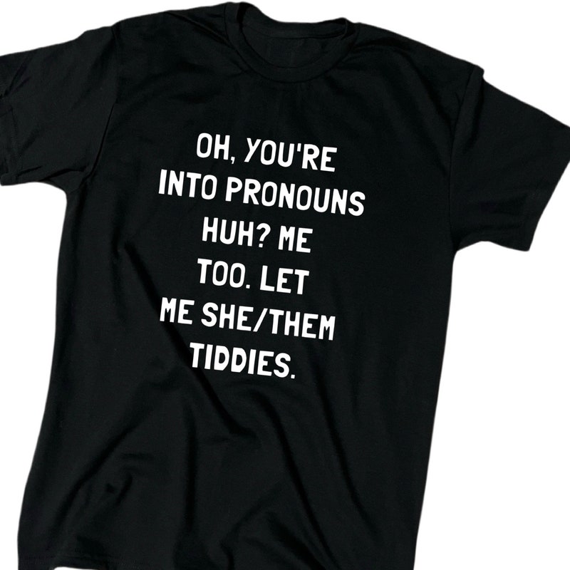 Let Me She Them Tiddies Shirt - Etsy