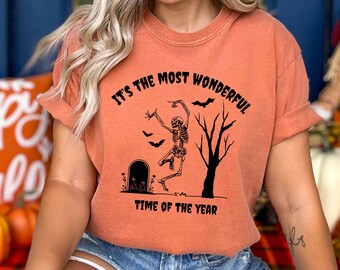 Halloween Skeleton T-Shirt: Spooky Season Fall Fashion