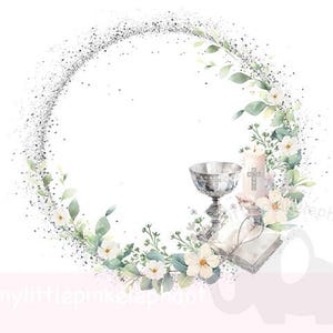 Op de afbeelding: Een aquarel-illustratie van een zilveren kelk, een witte kaars met een kruis en een gesloten boek, omringd door witte bloemen en groene bladeren. De achtergrond is een zilveren glittercirkel.