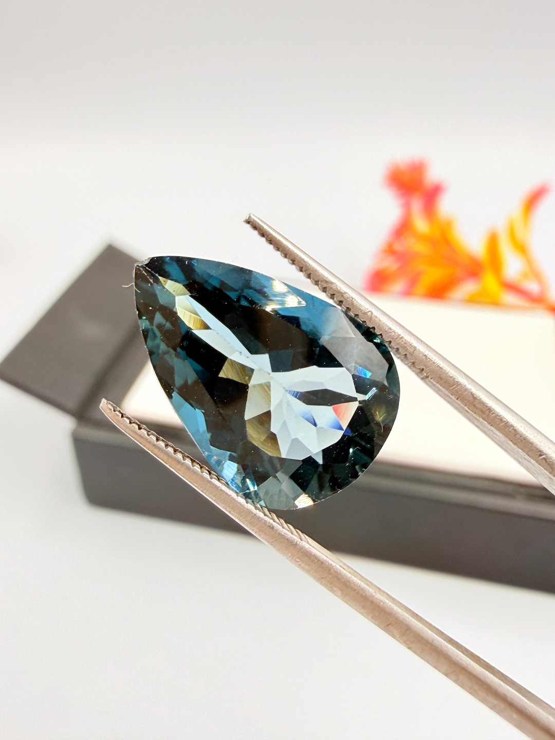Pear 10.86ct London Blue Topaz Pear Cut | AAA Clarity Faceted Blue ...