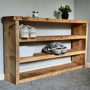 Rustic Shoe Bench - Handmade Wooden Shoe Rack – Shoe Storage Organizer for Entryway, Mudroom, or Hallway – 3-Tier bild 3