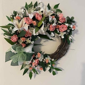 Peach and White Floral Wreath – Grapevine Spring Door Decor with Green Bow