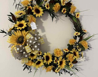 Sunflower and Yellow Daisy Wreath with Polka Dot Bow – Summer Front Door Decor