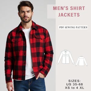 Op de afbeelding: Een PDF-naaipatroon voor een heren overhemdjas. Het patroon omvat maten US 35-68, XS tot 4XL. De afbeelding toont een model dat een rood-zwart geruit overhemdjas draagt.