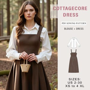 Pode incluir: Um padrão de costura PDF para um vestido e uma blusa estilo cottagecore. O padrão inclui os tamanhos US 2-30, XS a 4XL. A imagem mostra uma mulher vestindo um vestido marrom com uma blusa branca, em pé em uma floresta.