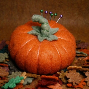 Made to order - Custom made Fall Pumpkin Pincushion made to order free usa ship