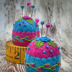 Made to order - Bright Rose & Vine Bottlecap Pincushion Free us ship