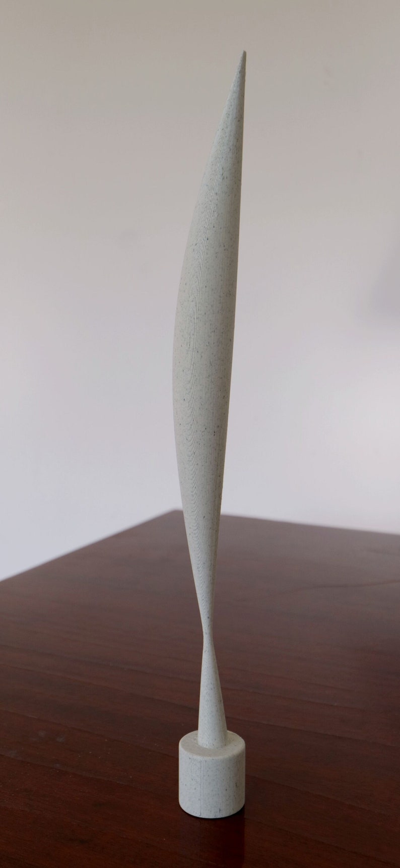 3D-gedruckte Reproduktion der Bird in Space-Skulptur von Constantin Brancusi Beige marble