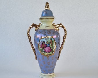 Victorian vase in porcelain in purple and gold 13 inch antique 1940s unknown origin, porcelain urn with a golden dog on top