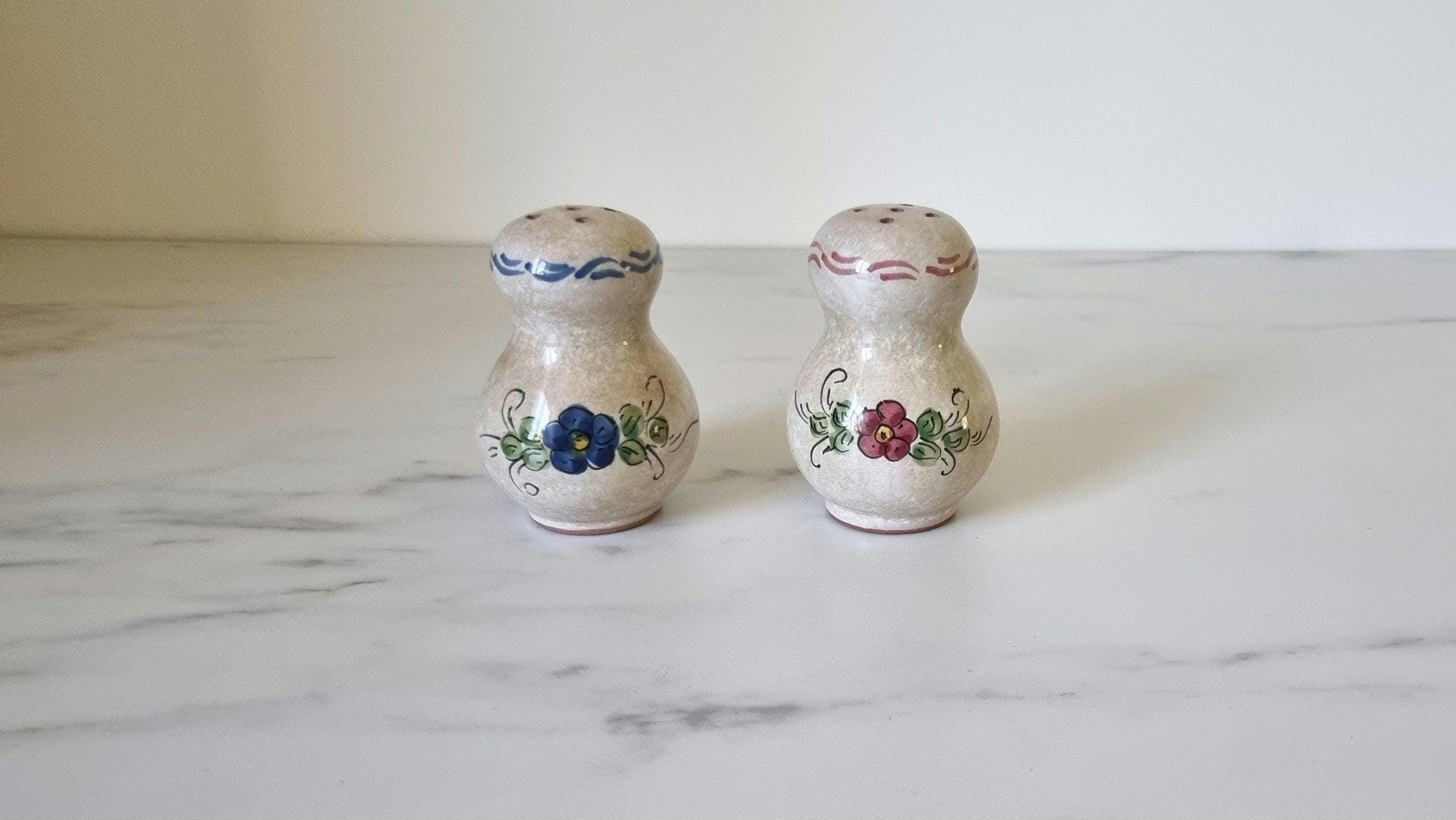 ヴィンテージスウェーデン製陶器製塩コショウ入れ：花柄キッチン用品 