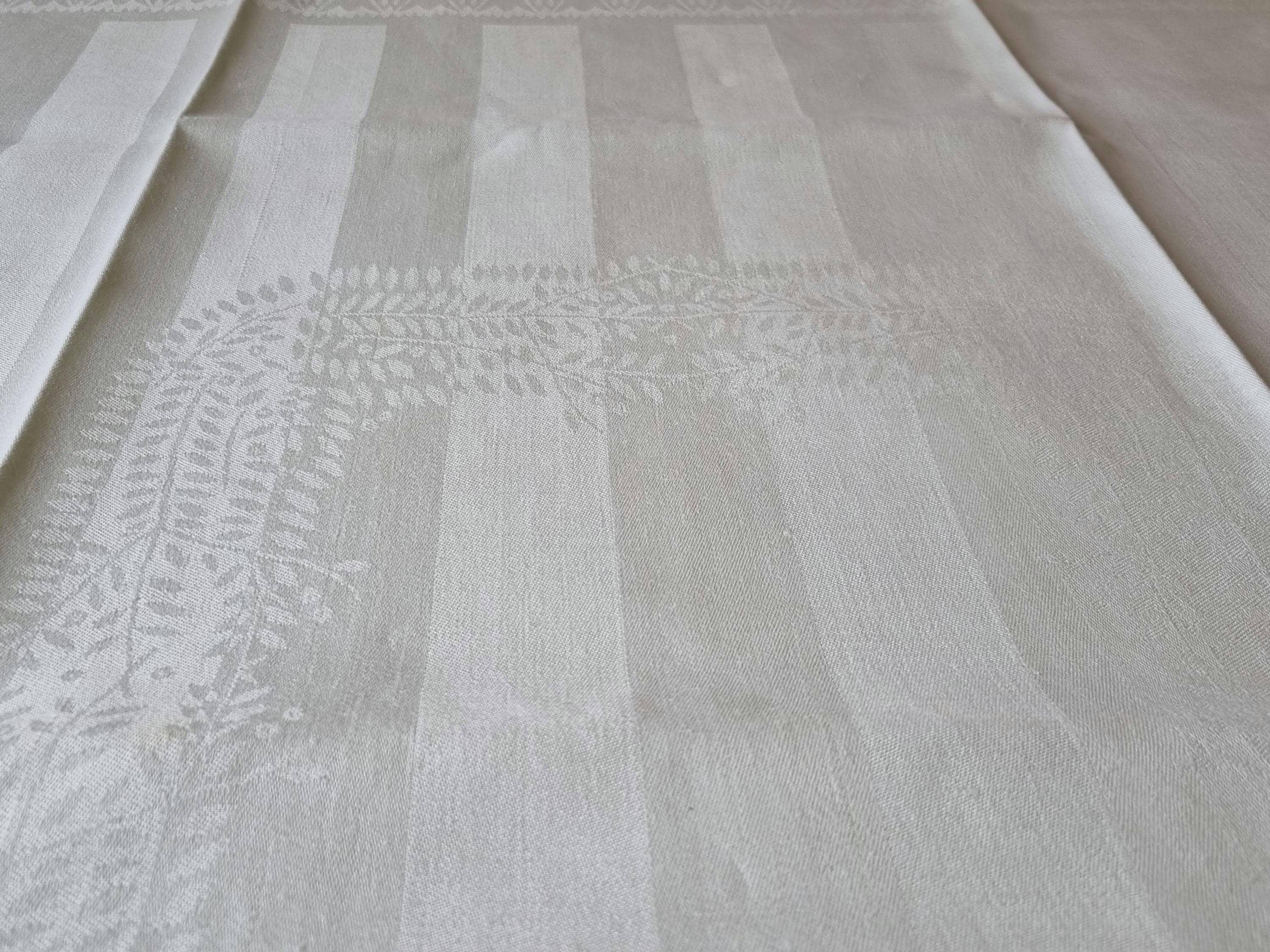 From Sweden＊Vintage linen Cloth・* Vintage LINEN Tablecloth, Vintage Tablecloth, Embroidered