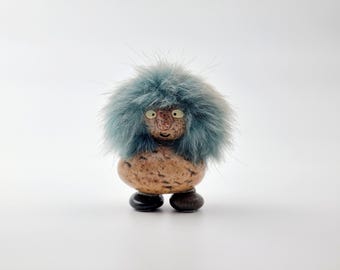 TROLL IN STONE - Schattige Zweedse troll vintage en leuk scandinavisch ontwerp