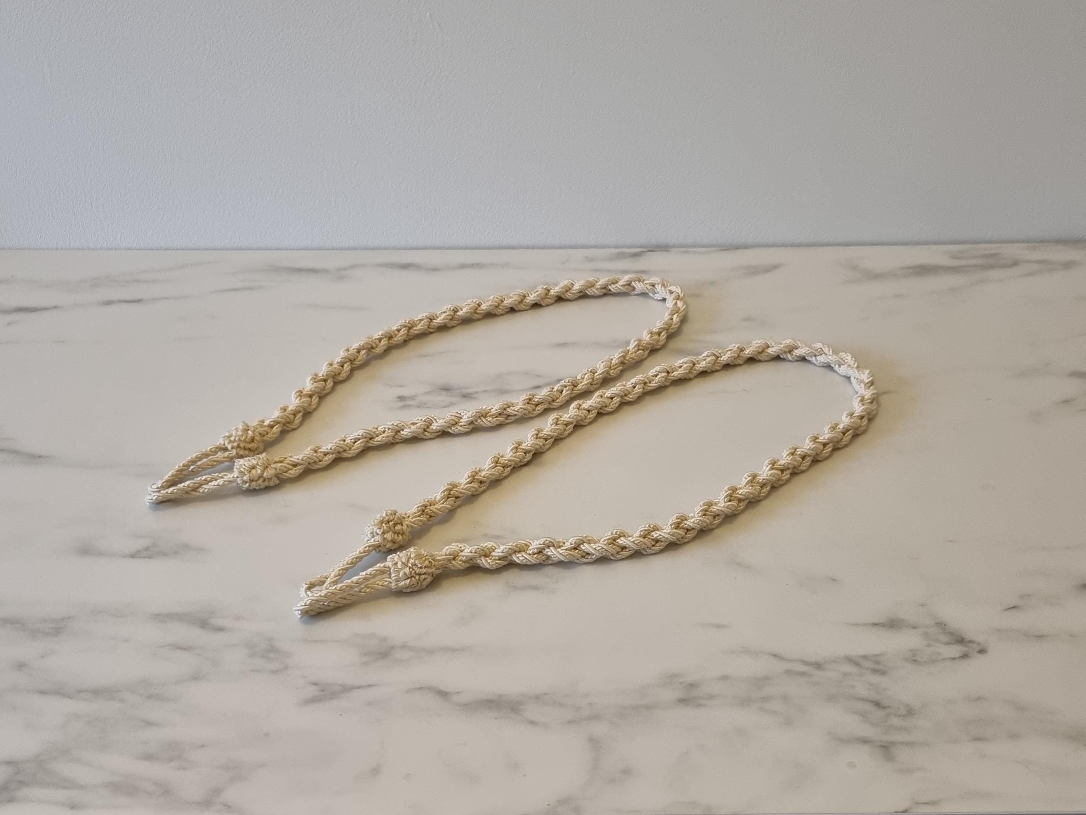 古道具　貴重 ヴィンテージクリームカーテンタイバック：手作りボヘミアン結び